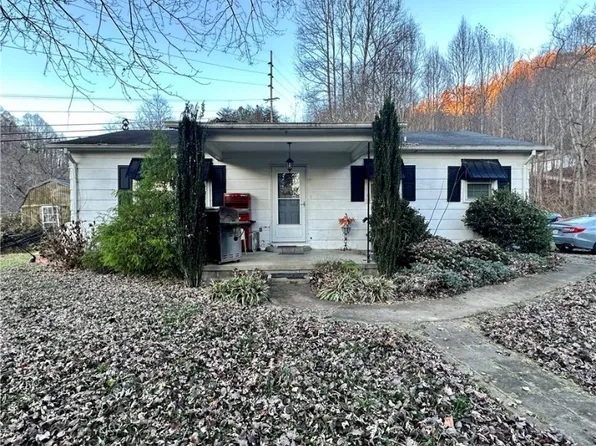 2396 Blowing Rock Boulevard, Lenoir, NC 28645