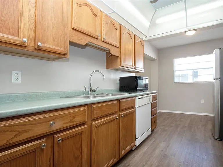 802 Buttonwood Dr — Photo 22