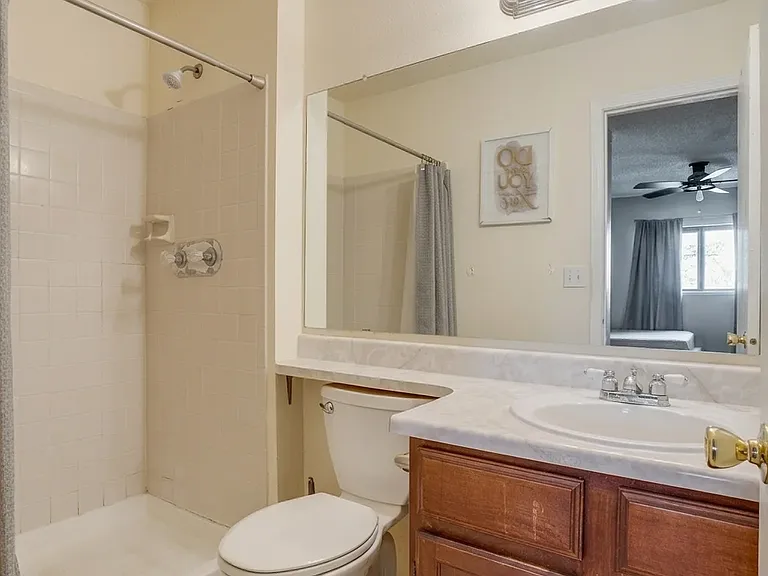 6435 Chantilly Pl — Photo 26