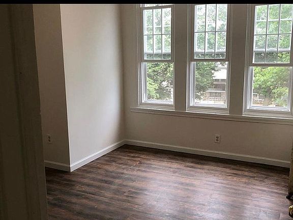 4th image of 3024 N Ringgold St