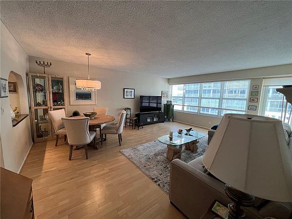 5th image of 4010 Galt Ocean Drive #1515