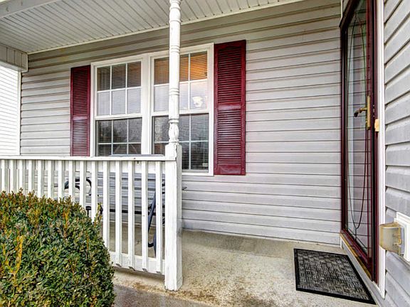 4th image of 4961 Bell Ave
