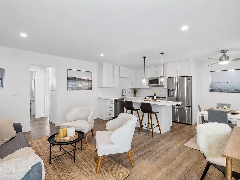 17302 Ermanita, LLC — Photo 21