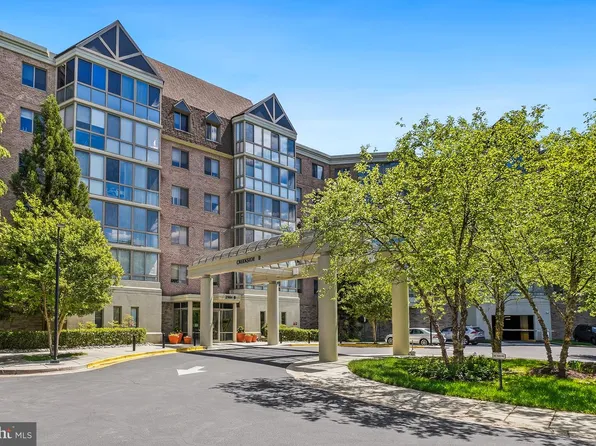 2901 S Leisure World Blvd Unit 226, Silver Spring, MD 20906
