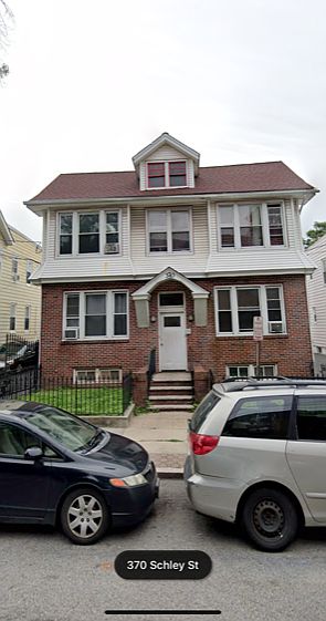1st image of 370 Schley St APT 3