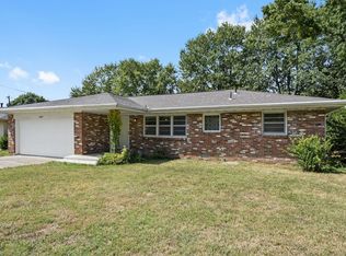 2463 S Dollison Avenue, Springfield, MO 65807