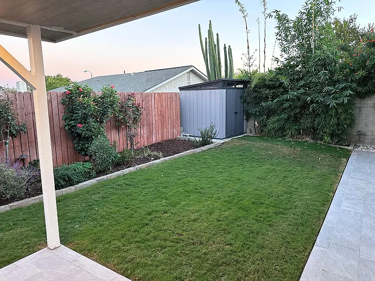 6447 Winona Ave — Photo 9