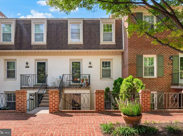 3291 Sutton Pl NW APT D, Washington, DC 20016