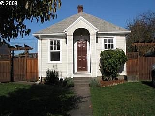 Street view of house...new Hardiplank siding