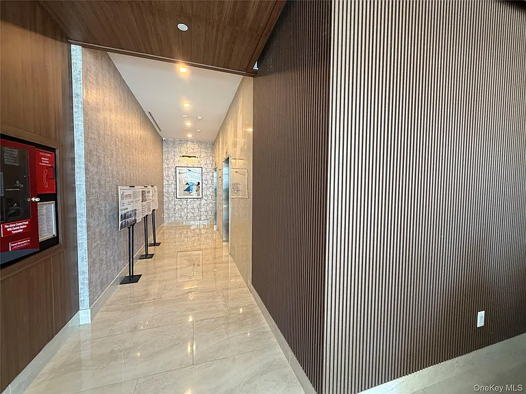 3371 Prince St #6L — Photo 21