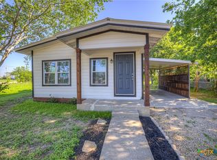 1054 Morelos St, Seguin, TX 78155