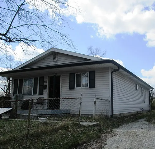 2902 Draper St photo 1