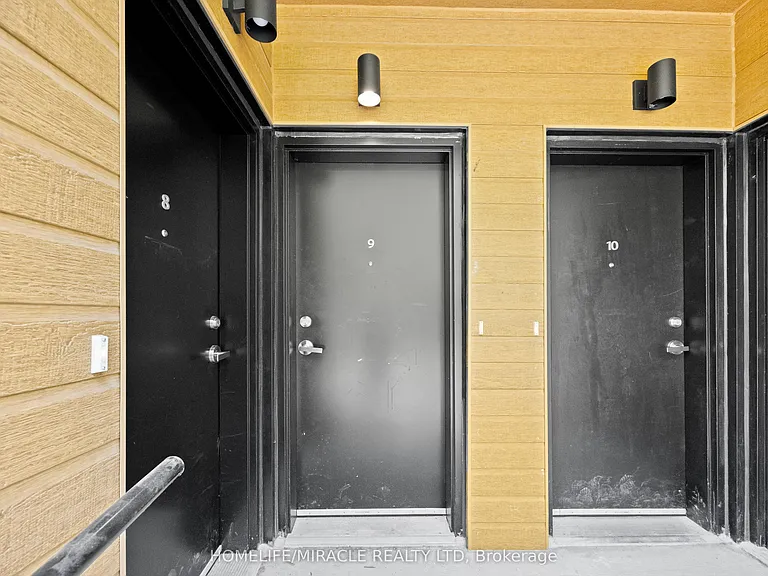 174 Clonmore Dr #9 — Photo 43