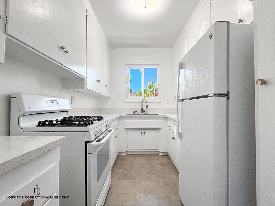 1st image of 361 S Elm Dr APT 6