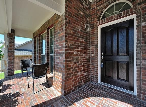 3rd image of 1615 Serenity Ln