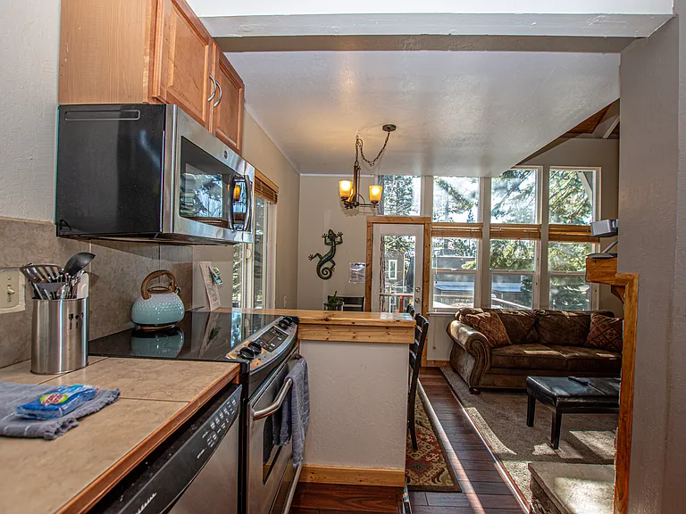3115 N Lake Blvd #61 — Photo 4