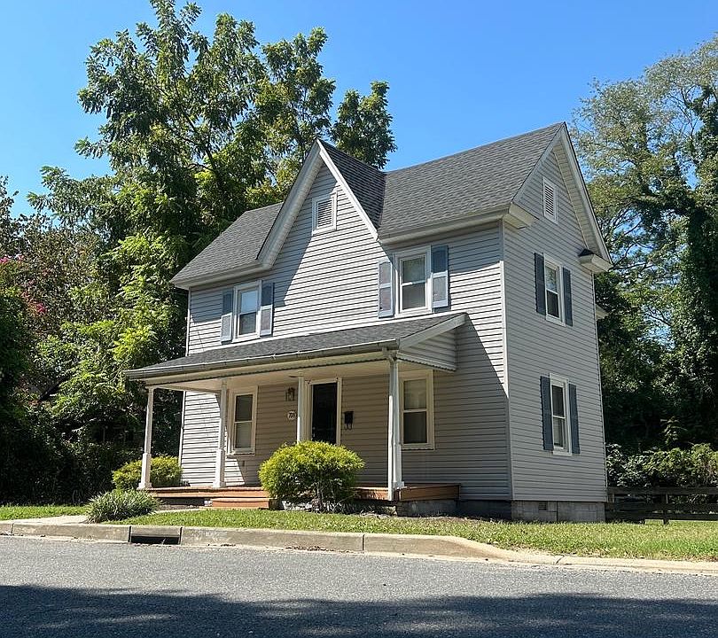 1st image of 708 Goldsborough St #21