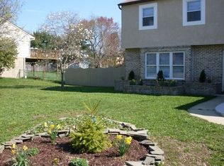 28 Loretta Blvd, Sicklerville, NJ 08081