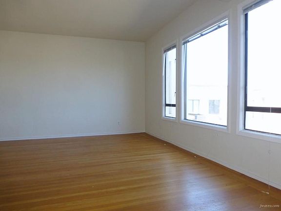 5th image of 70 Terra Vista Ave #N4