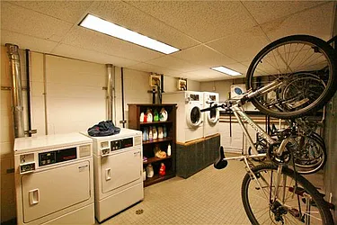 Rented by R New York