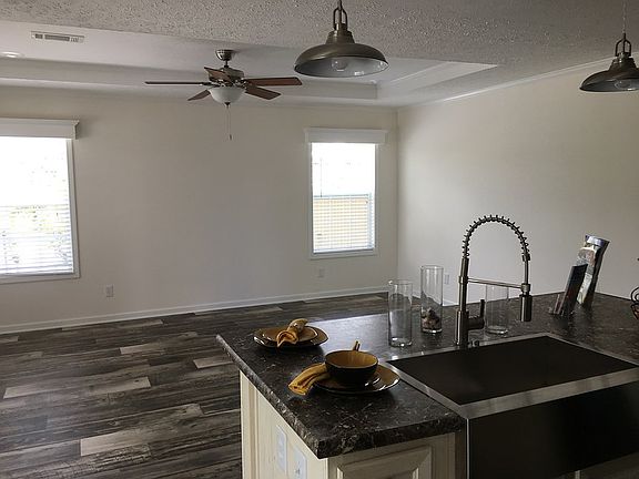 3rd image of 4041 Roberts Way #T28s3v
