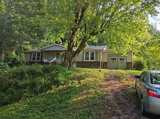 1372 Old Kentucky Rd, Tazewell, TN 37879