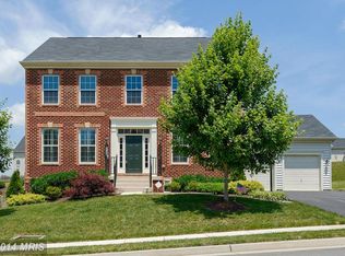 21050 Hooded Crow Dr, Leesburg, VA 20175