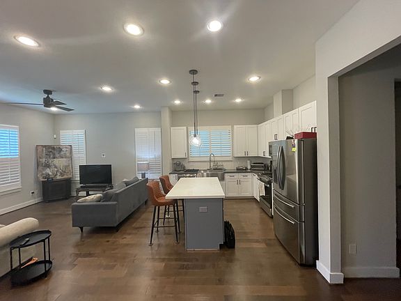 5th image of 2067 Sherwood Forest St