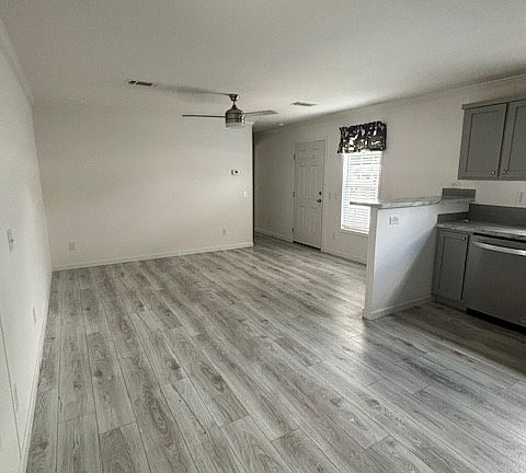 5th image of 900 Aqua Isle Blvd #B28