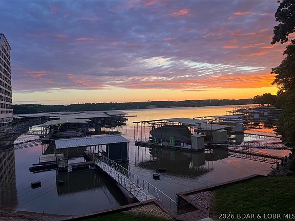 3rd image of 1729 Chimney Point