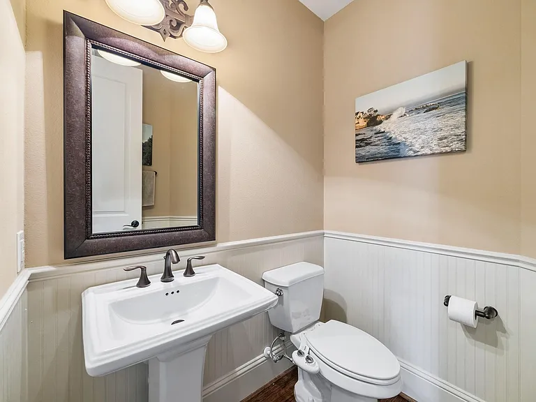 1360 Chippendale Rd — Photo 33