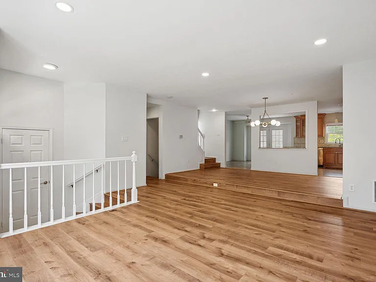4138 Meadow Field Ct — Photo 9