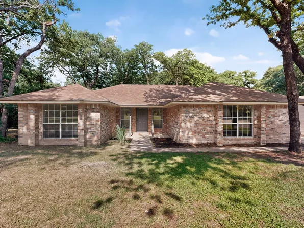 13930 Briarwood Ct, Azle, TX 76020