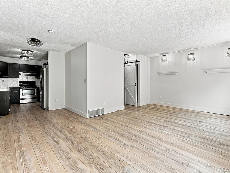 1910 Centaur Cir — Photo 9