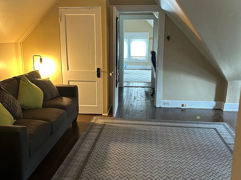 3141 Bishop St #3 — Photo 14