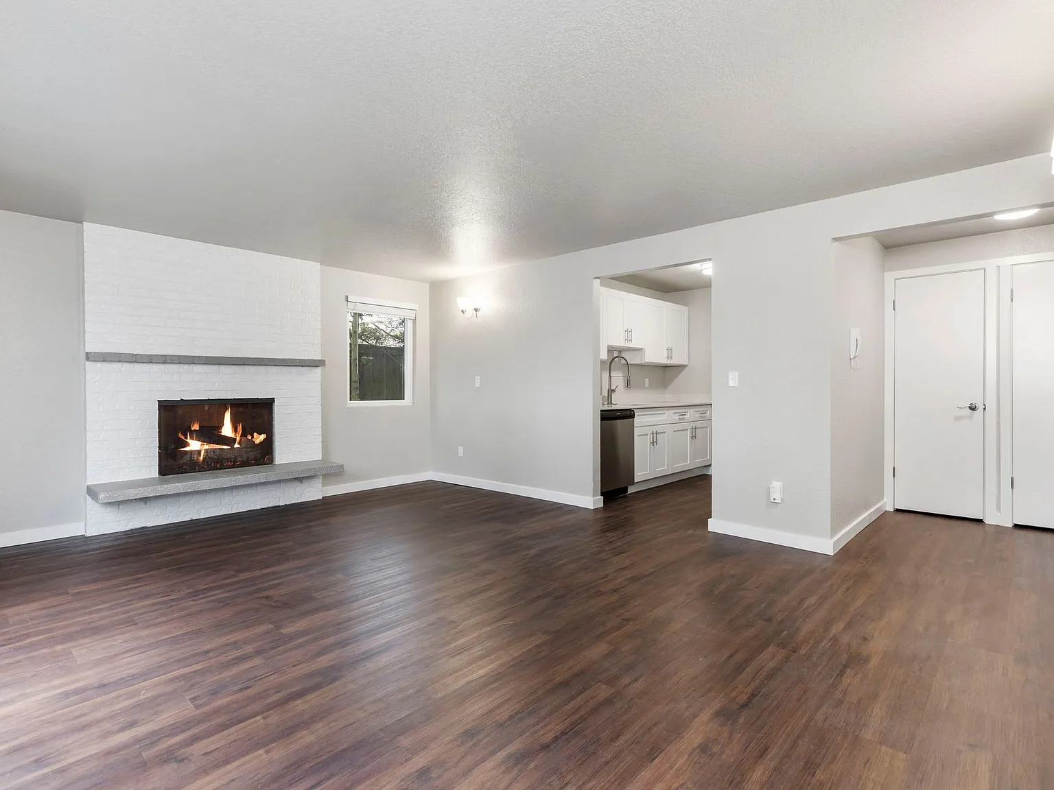 Westmont Apartments — Photo 3