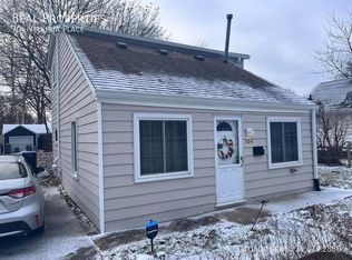 704 Virginia Pl, Ypsilanti, MI 48198