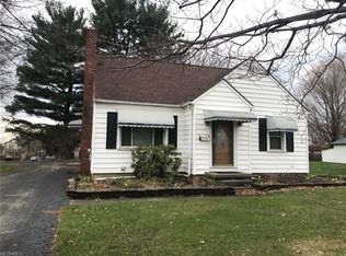 416 Summit Ave, Niles, OH 44446