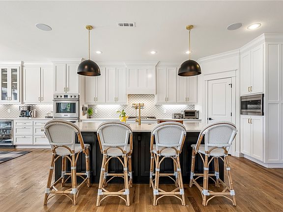 4th image of 4315 S 86th Pl