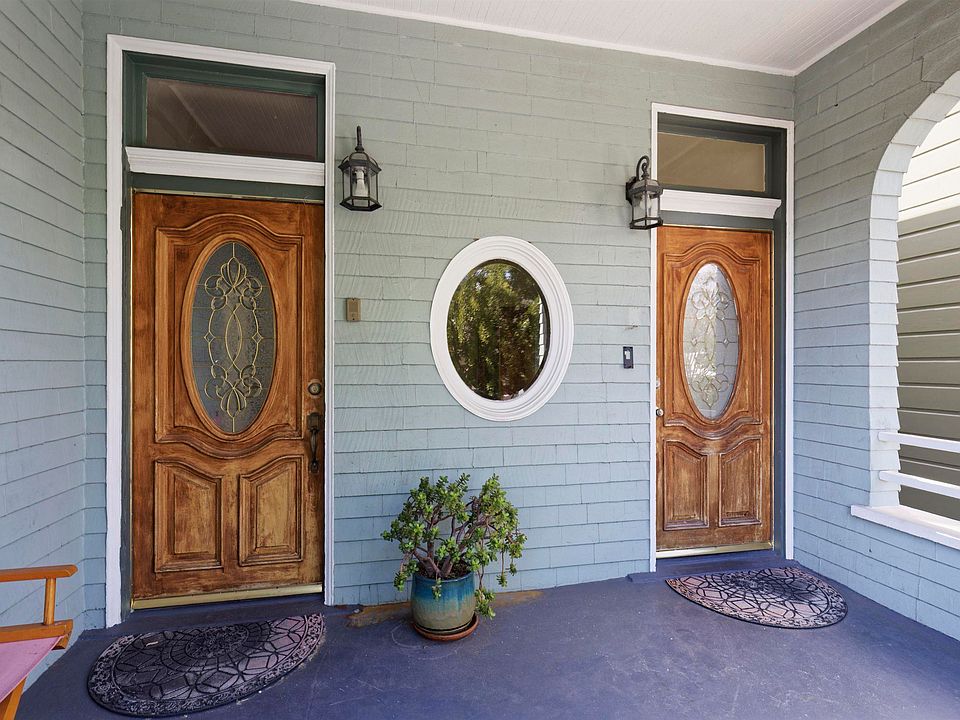 2nd image of 1033 Magnolia St
