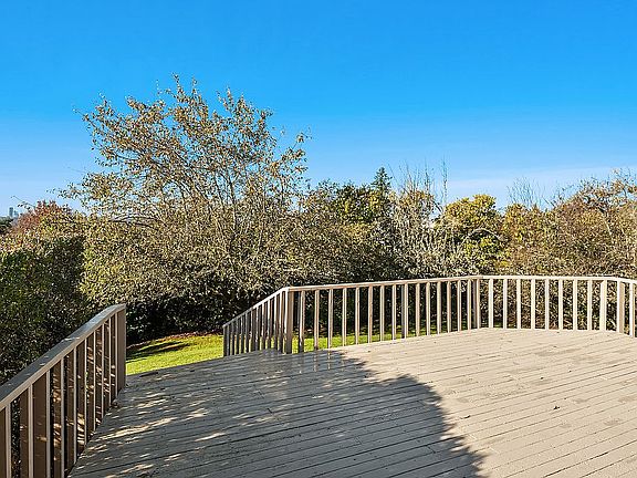 3rd image of 1440 92nd Ave NE