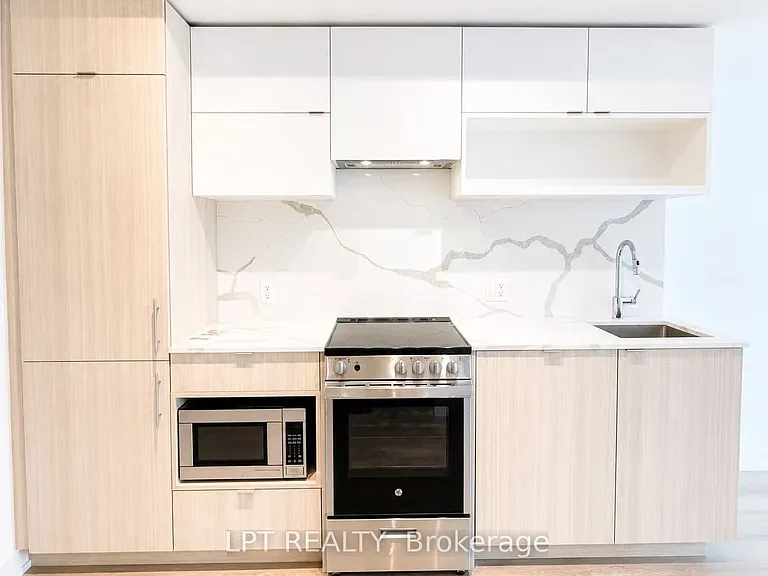 100 Queen St E #1608 — Photo 9