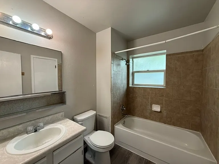 7140 Poteae Dr — Photo 12