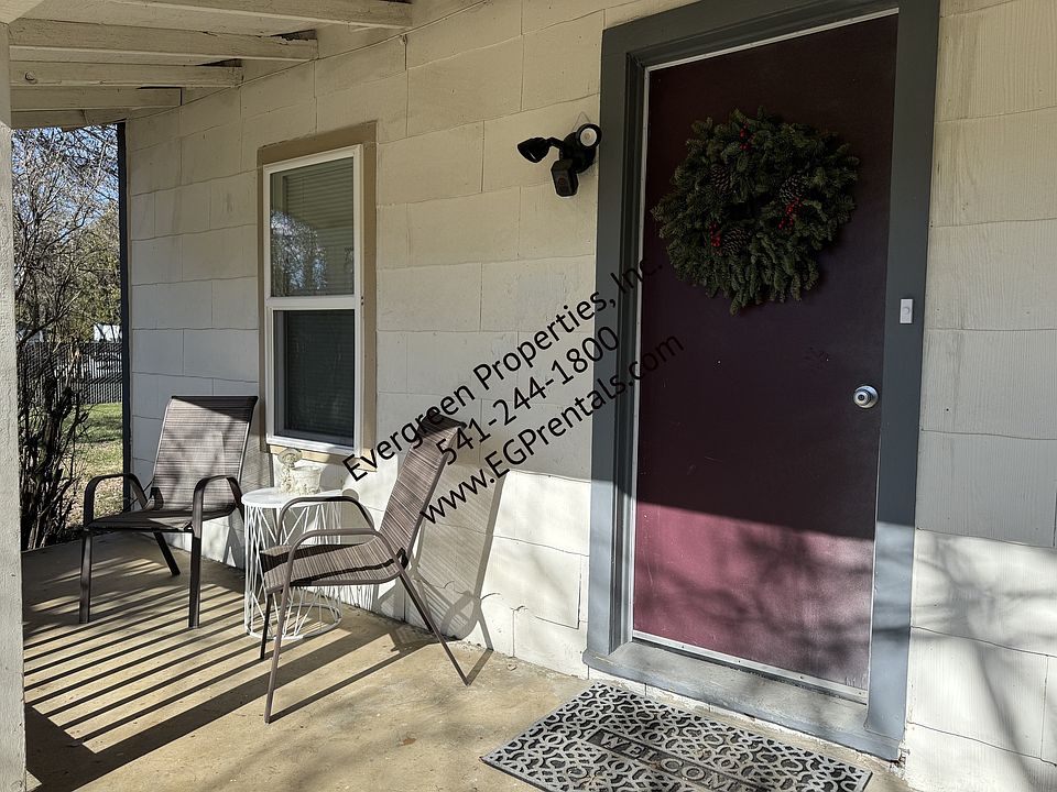 1st image of 2776 Merlin Rd