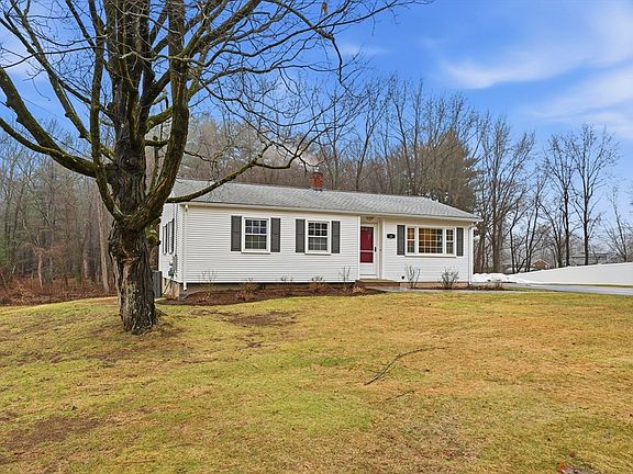 2nd image of 22 Fairhaven Dr