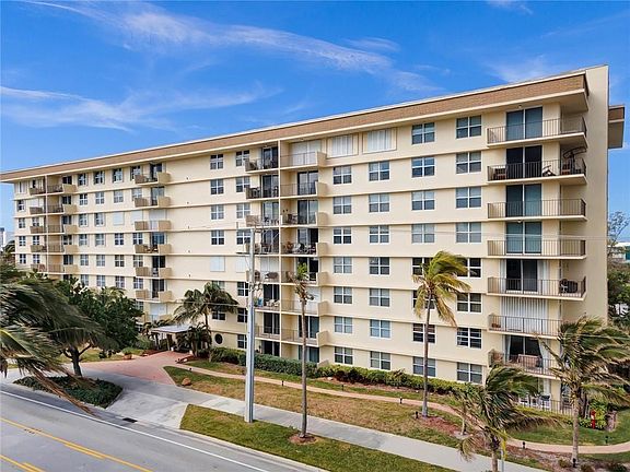 4th image of 1009 N Ocean Boulevard #104