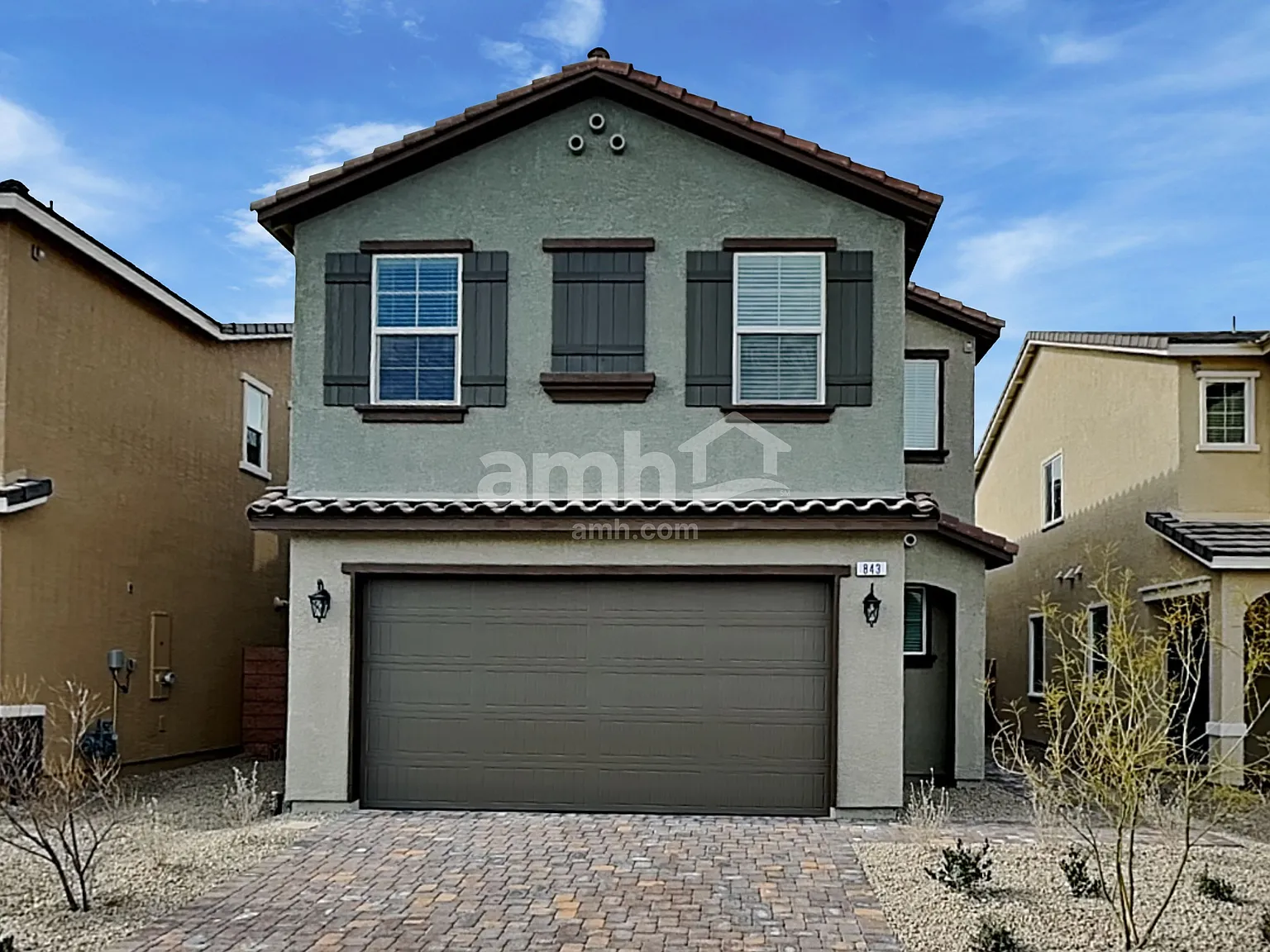 5 bed, 3.0 bath, 2407 sqft, $2,595 — Photo 1