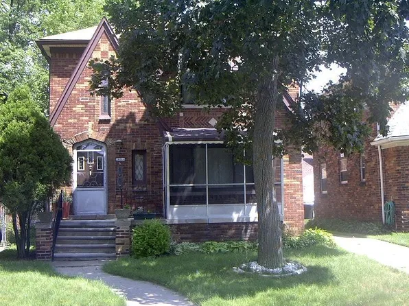 18444 Woodingham Dr, Detroit, MI 48221
