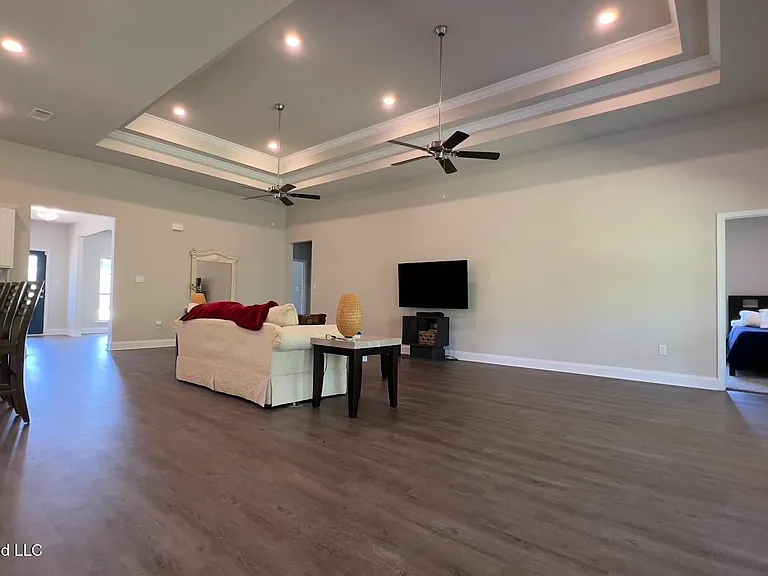 12209 Savannah Cir — Photo 29