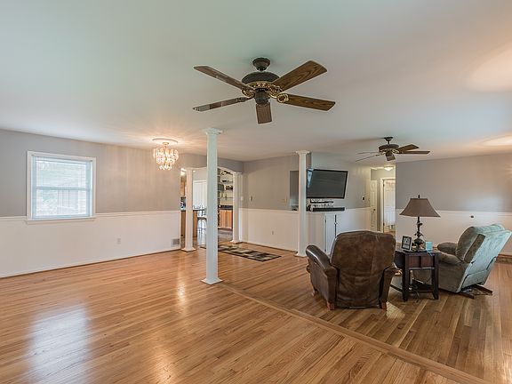 4th image of 7425 Tillman Dr